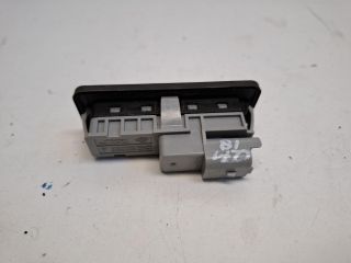 bontott RENAULT CAPTUR II Csomagtérajtó Kilincs