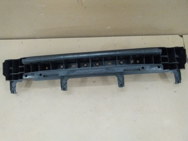 bontott RENAULT CAPTUR II Hátsó Lökhárító Merevítő (Fém)