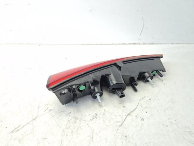 bontott RENAULT CAPTUR II Jobb Belső Hátsó Lámpa