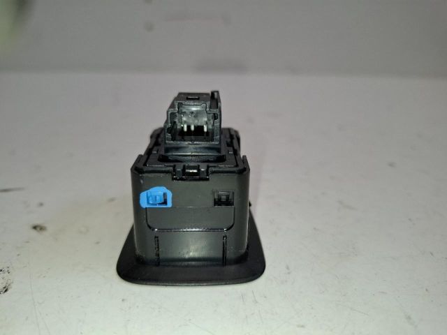 bontott RENAULT CAPTUR II Jobb első Ablakemelő Kapcsoló