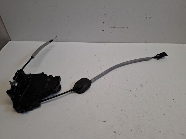 bontott RENAULT CAPTUR II Jobb első Ajtózár