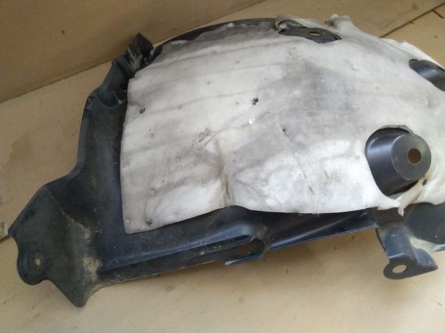 bontott RENAULT CAPTUR II Jobb első Hátsó Dobbetét (Kerékjárati, Műanyag)