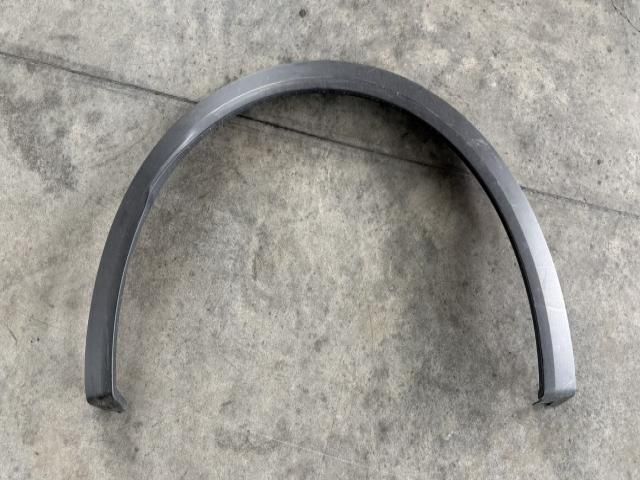 bontott RENAULT CAPTUR II Jobb hátsó Sárvédő Díszléc