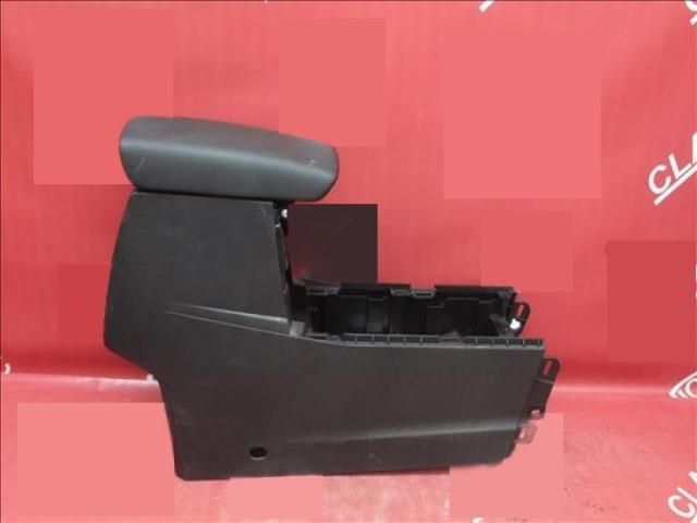 bontott RENAULT CAPTUR II Könyöklő