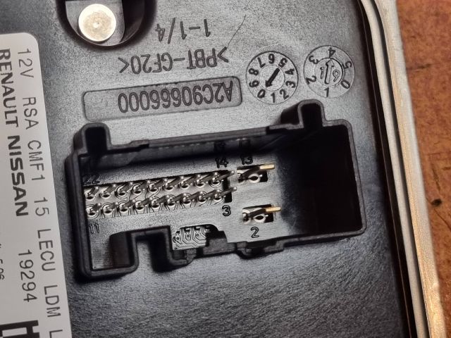 bontott RENAULT CAPTUR II LED Trafó