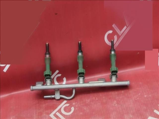 bontott RENAULT CAPTUR II Porlasztó Sor / Híd