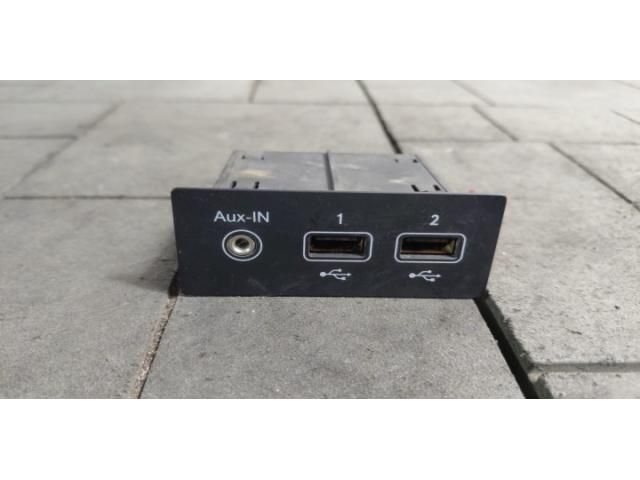 bontott RENAULT CAPTUR II USB HUB