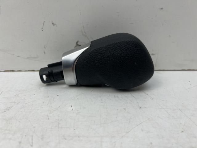 bontott RENAULT CAPTUR II Váltógomb