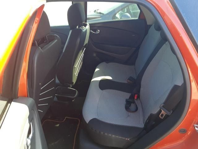 bontott RENAULT CAPTUR Jobb B Oszlop Burkolat