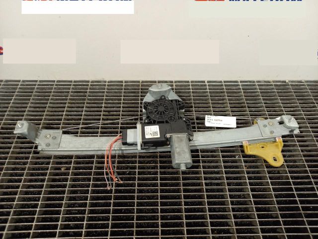 bontott RENAULT CAPTUR Jobb első Ablakemelő Szerkezet (Elektromos)