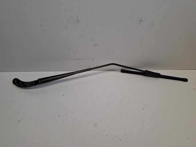 bontott RENAULT CAPTUR Jobb első Ablaktörlő Kar