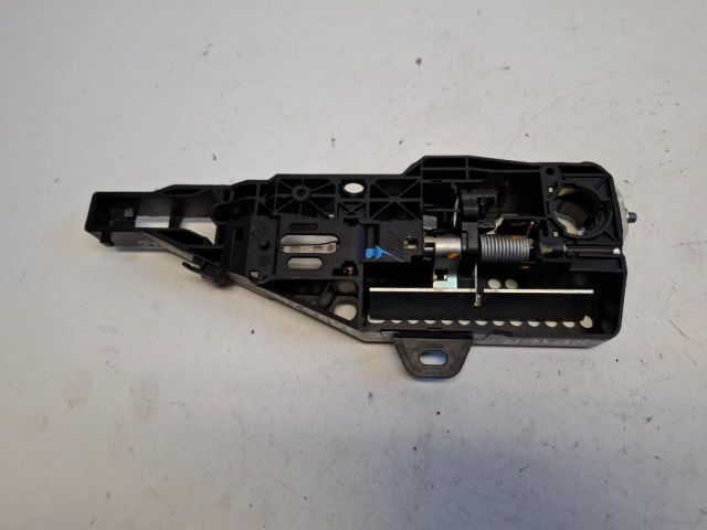 bontott RENAULT CAPTUR Jobb első Külső Kilincsfészek