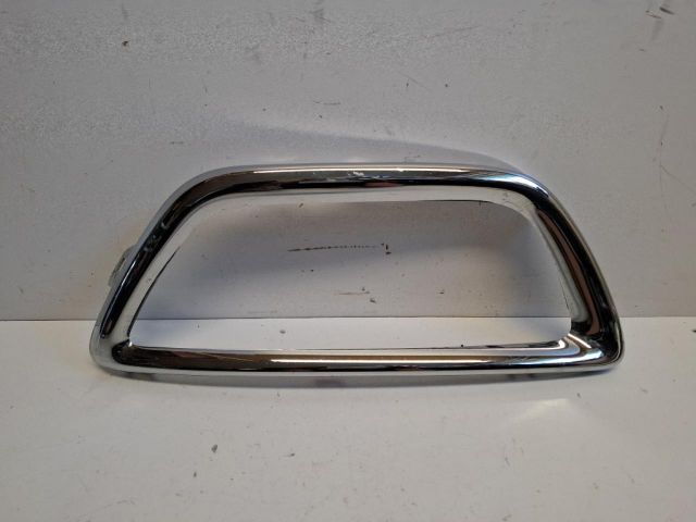 bontott RENAULT CAPTUR Jobb első Lökhárító Díszléc