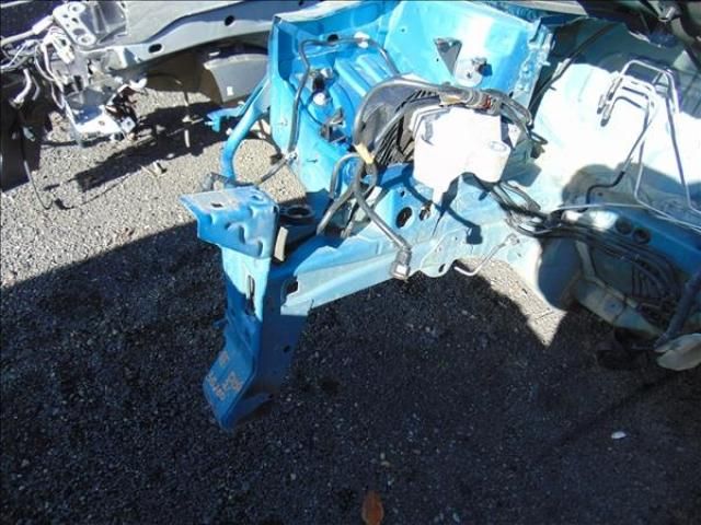 bontott RENAULT CAPTUR Jobb első Ütközéscsillapító