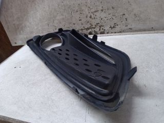 bontott RENAULT CAPTUR Jobb Ködlámpa Rács