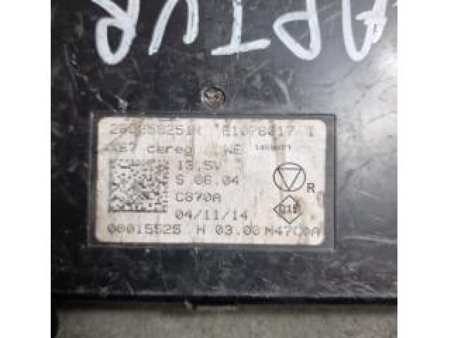 bontott RENAULT CAPTUR Komfort Elektronika