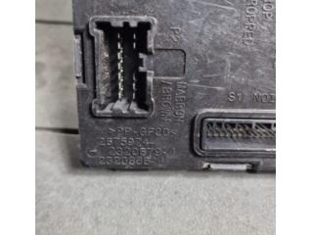 bontott RENAULT CAPTUR Komfort Elektronika