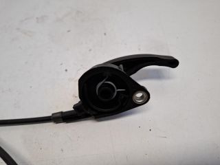 bontott RENAULT CAPTUR Motorháztető Nyitó Kar / Gomb