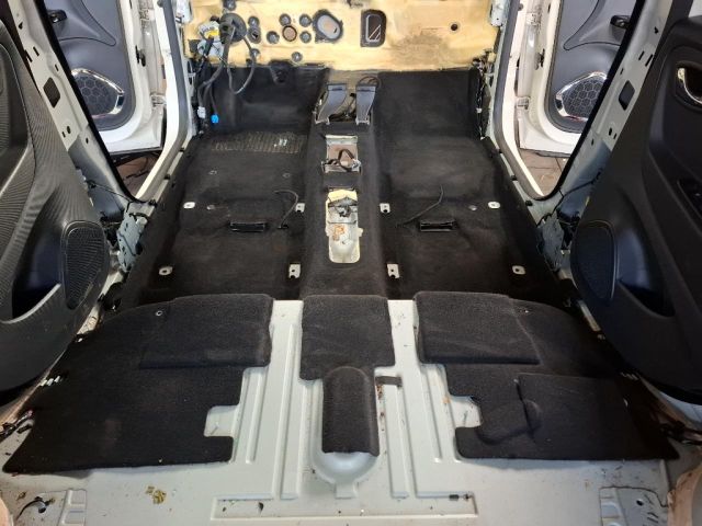 bontott RENAULT CAPTUR Padlószőnyeg