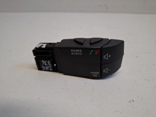 bontott RENAULT CAPTUR Rádió / CD Kapcsoló