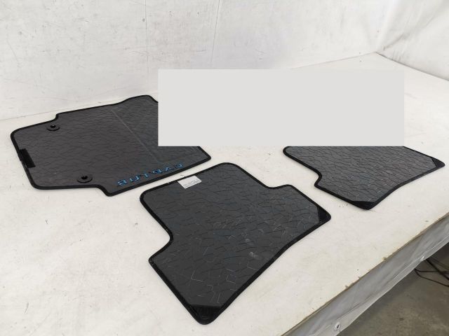 bontott RENAULT CAPTUR Szőnyeg Szett