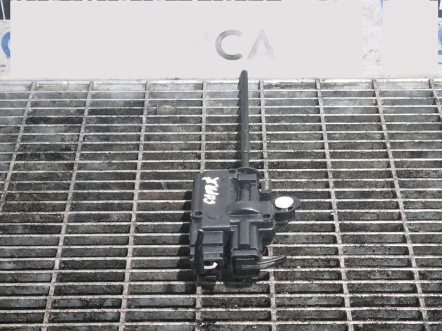 bontott RENAULT CAPTUR Tankajtó