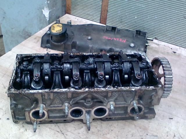 bontott RENAULT CLIO I Hengerfej