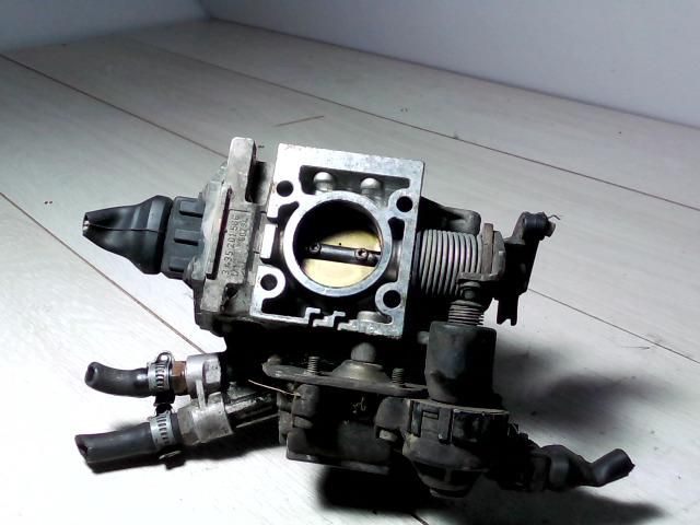 bontott RENAULT CLIO I Központi Injektor