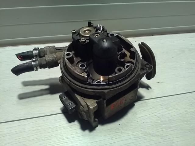 bontott RENAULT CLIO I Központi Injektor