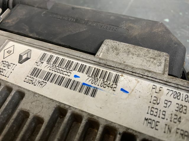 bontott RENAULT CLIO I Motorvezérlő