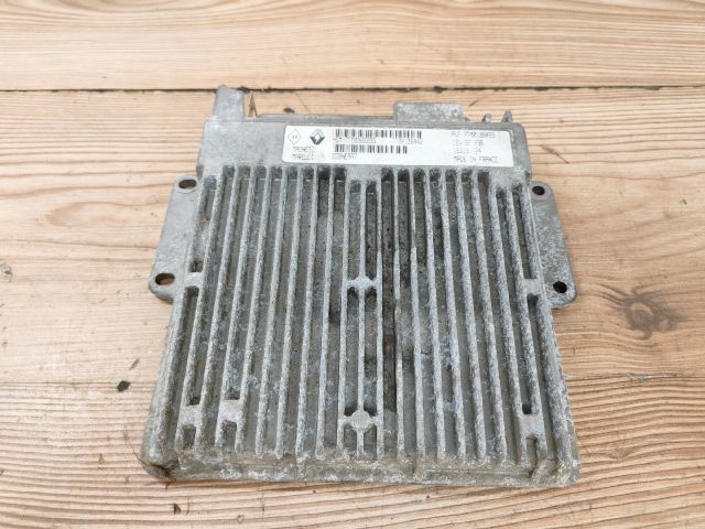 bontott RENAULT CLIO I Motorvezérlő