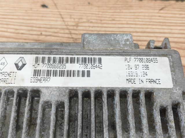 bontott RENAULT CLIO I Motorvezérlő