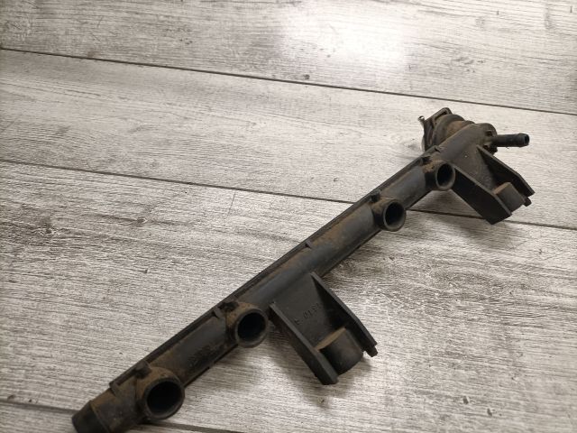 bontott RENAULT CLIO I Porlasztó Sor / Híd