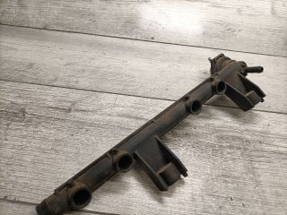 bontott RENAULT CLIO I Porlasztó Sor / Híd