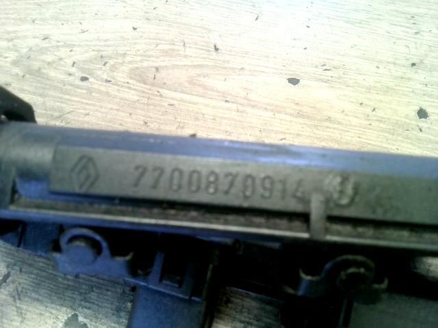 bontott RENAULT CLIO I Porlasztó Sor / Híd