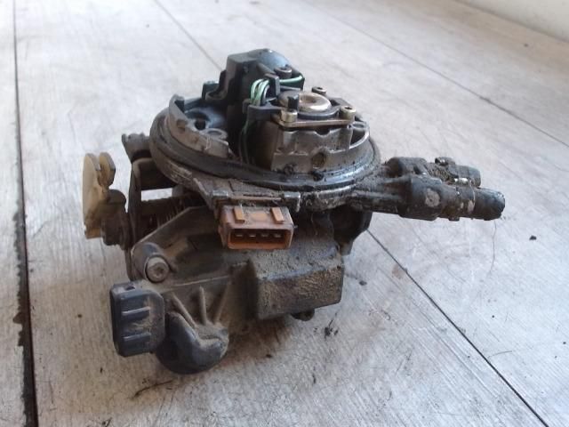 bontott RENAULT CLIO I Központi Injektor