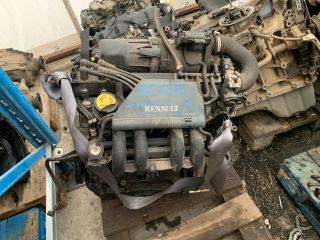 bontott RENAULT CLIO I Motor (Fűzött blokk hengerfejjel)