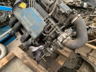 bontott RENAULT CLIO I Motor (Fűzött blokk hengerfejjel)