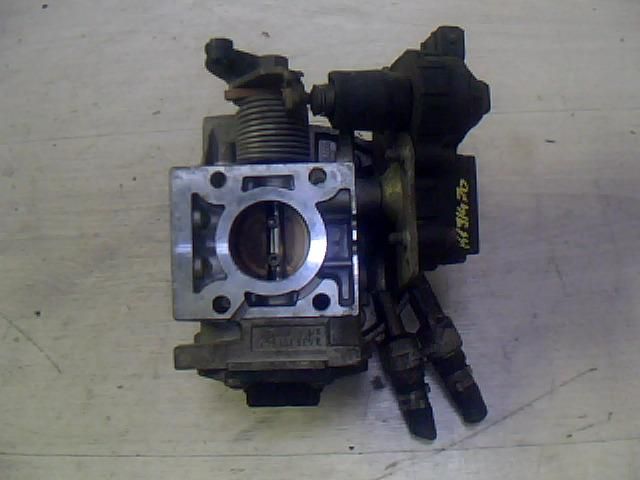 bontott RENAULT CLIO I Központi Injektor