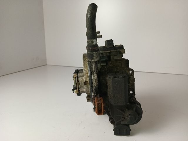 bontott RENAULT CLIO I Központi Injektor