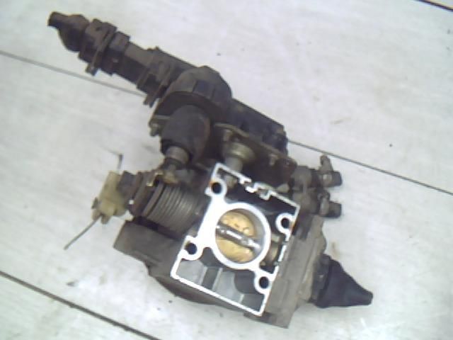 bontott RENAULT CLIO I Központi Injektor