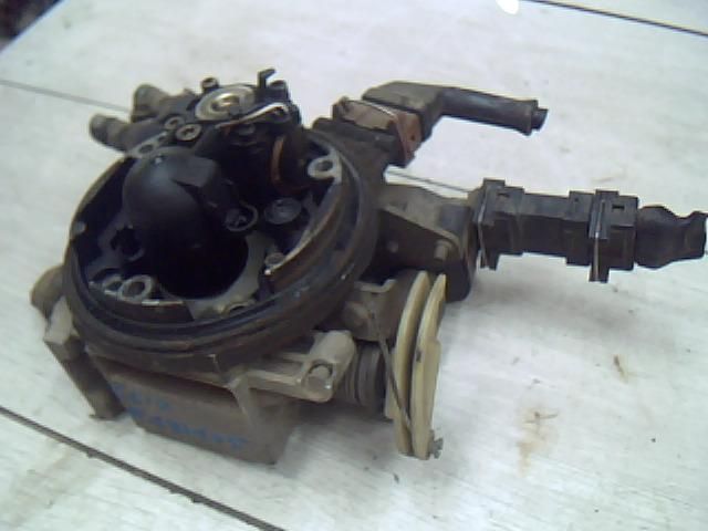 bontott RENAULT CLIO I Központi Injektor