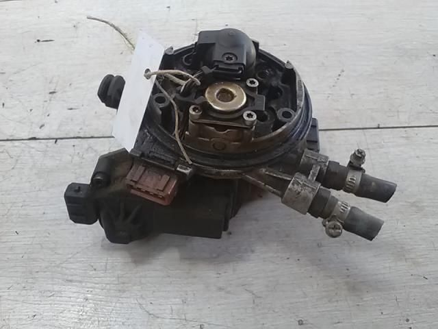 bontott RENAULT CLIO I Központi Injektor