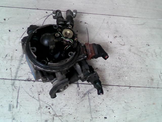 bontott RENAULT CLIO I Központi Injektor