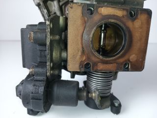 bontott RENAULT CLIO I Központi Injektor