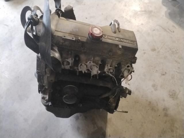 bontott RENAULT CLIO I Motor (Fűzött blokk hengerfejjel)