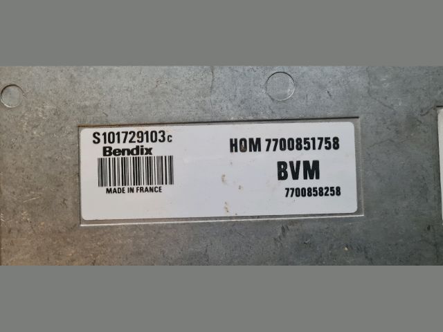 bontott RENAULT CLIO I Motorvezérlő