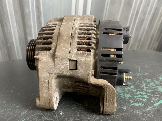 bontott RENAULT CLIO I Generátor