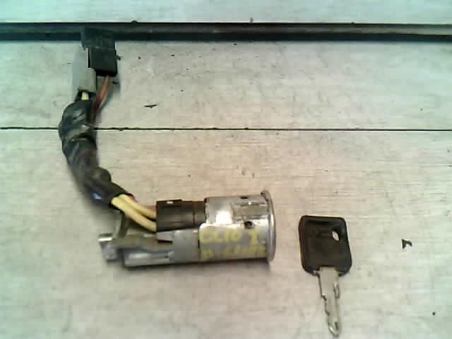 bontott RENAULT CLIO I Gyújtáskapcsoló Házzal