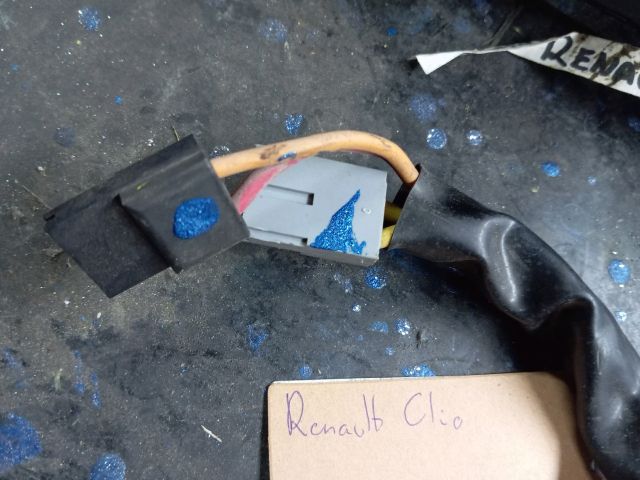 bontott RENAULT CLIO I Gyújtáskapcsoló